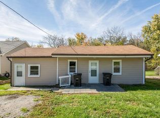 5004 SW 8th St, Des Moines, IA 50315