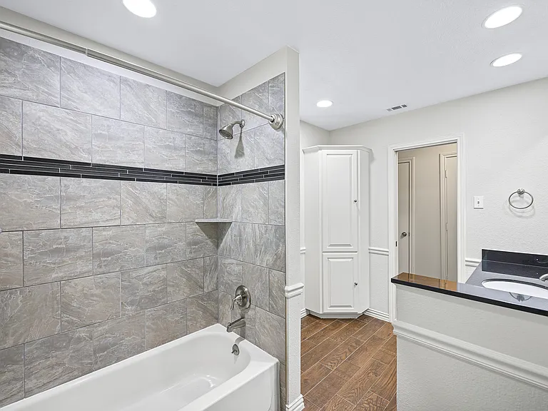 7251 Crooked Oak Dr — Photo 23
