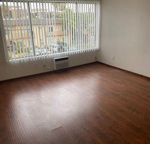 4541-43 Glacier Ave #35 — Photo 6