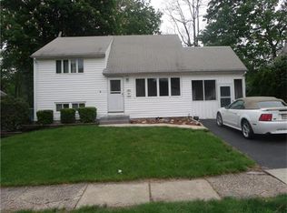 15 Shetland Rd, East Brunswick, NJ 08816