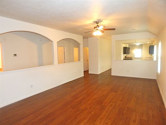 3rd image of 6002 Brenwood Trails Ln