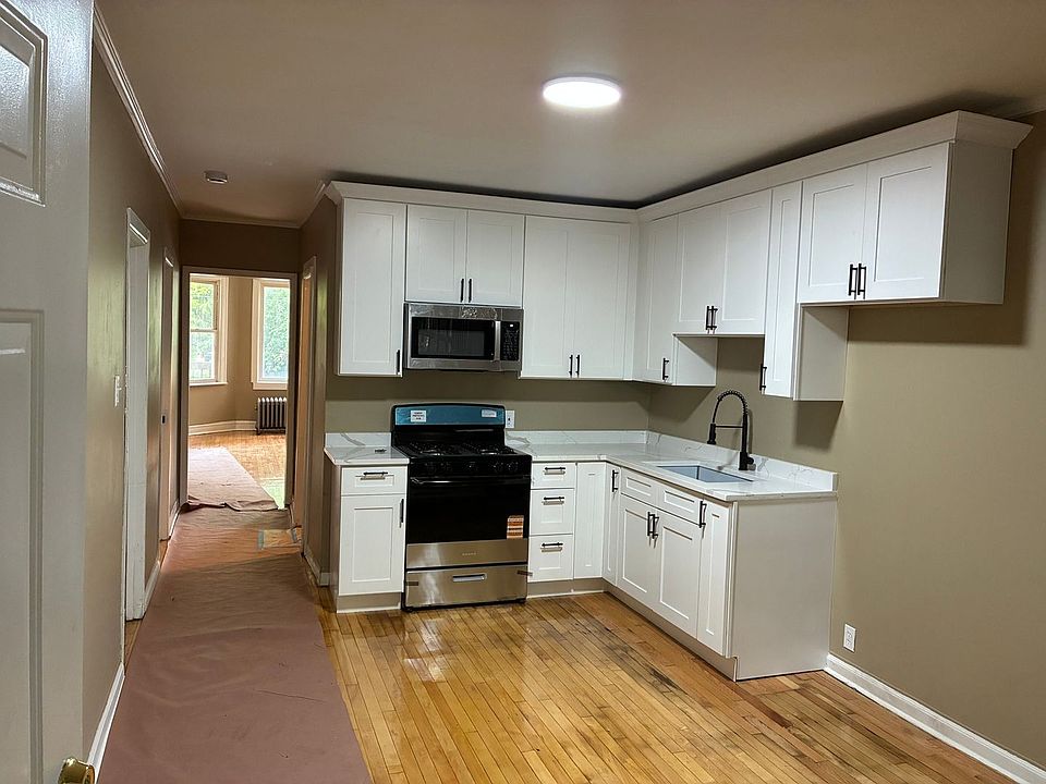 1st image of 5436 S Justine St #1