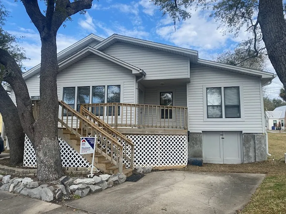 388 Massalina Dr