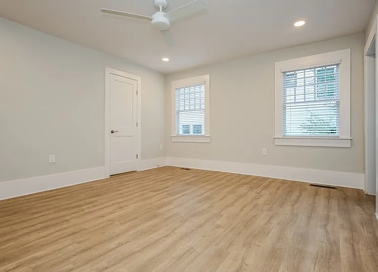 616 Linwood Ave NE #C — Photo 10