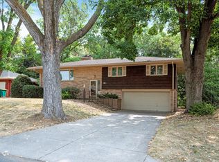 1412 Lincoln Ter, Minneapolis, MN 55421