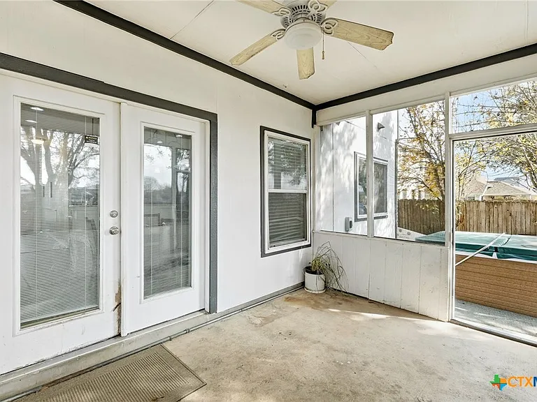 1410 Katie Lynch Dr — Photo 24