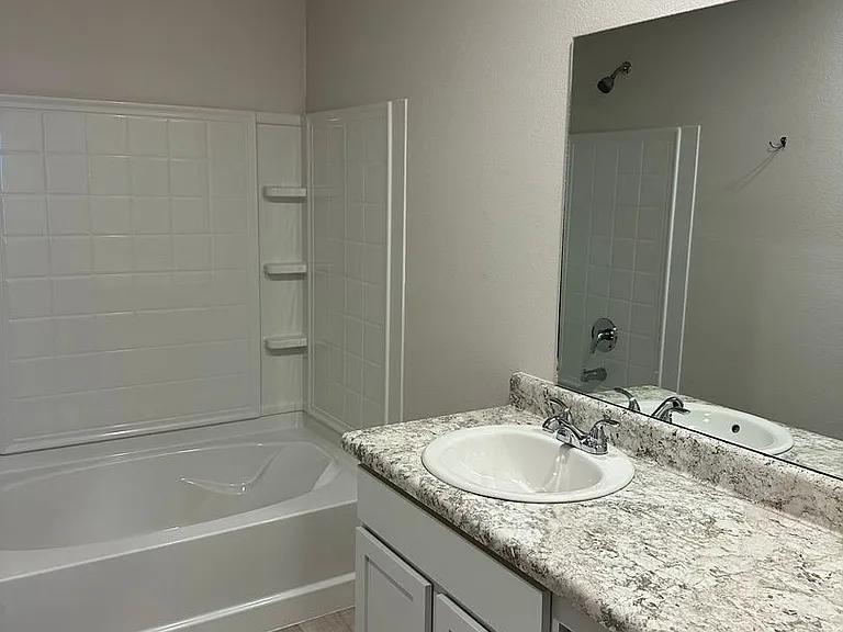 5715 Boone St — Photo 15