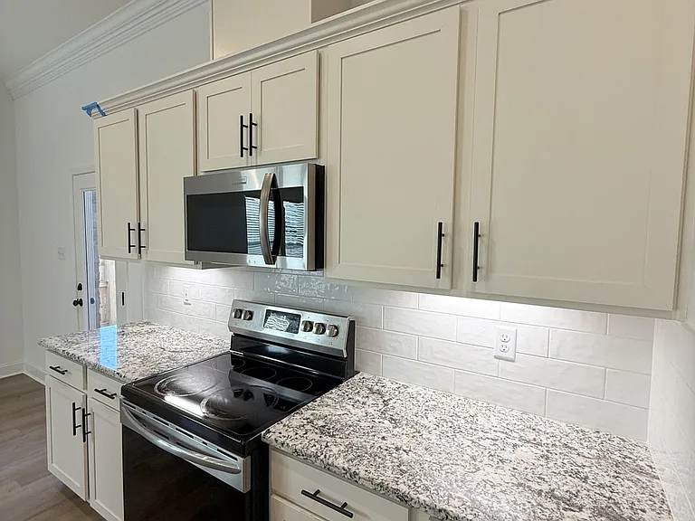 24057 Quints Dr — Photo 6