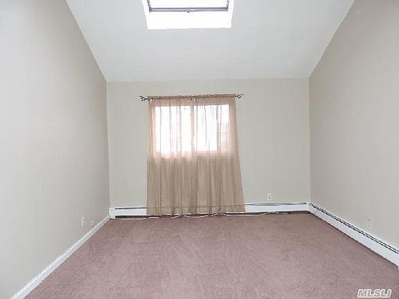 5th image of 2090 Prospect Ave