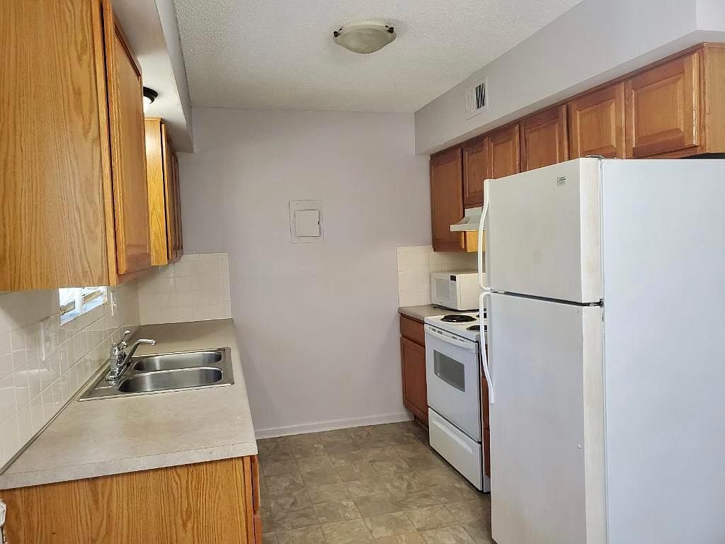 1312 NW 6th Ter Unit 6, Blue Springs, MO 64014 | Zillow