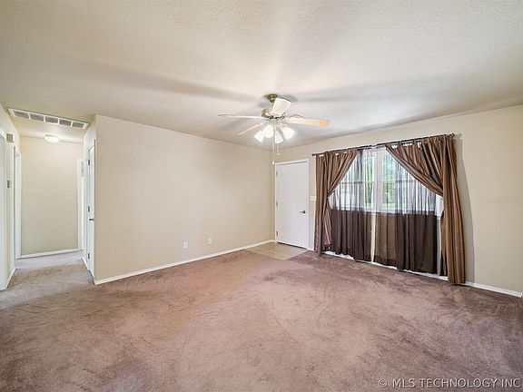 4th image of 3607 S 118th East Ave