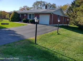 6204 Cardinal Dr, East Stroudsburg, PA 18301