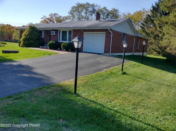 6204 Cardinal Dr, East Stroudsburg, PA 18301