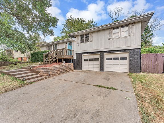 4th image of 3233 W Glenwood Street