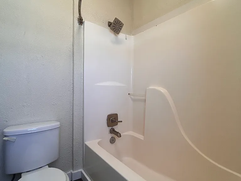 1125 Los Angeles Dr #9 — Photo 10