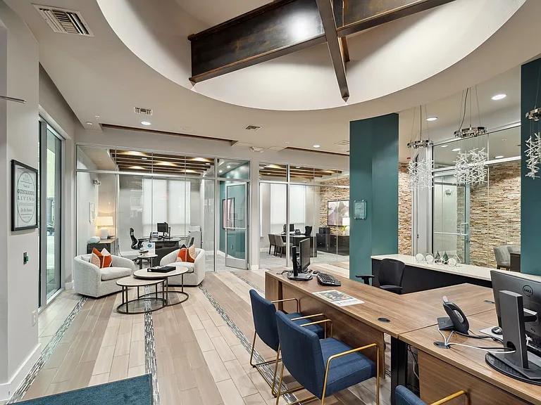Ridgegate_amenity_leasing office
