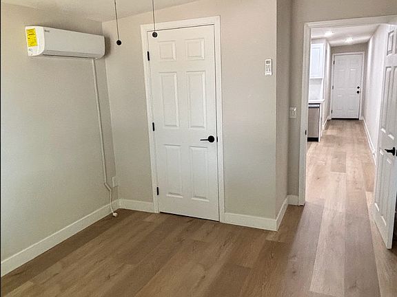4th image of 2113 E Howe Ave #A