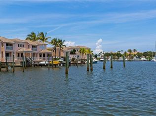 1065 Harbor Island Ln, Vero Beach, FL 32967
