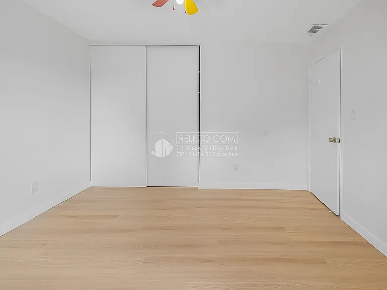 369 S 20th St — Photo 12