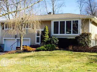7 Hillview Dr, Pleasantville, NY 10570