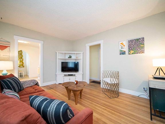 5th image of 2557 20th St