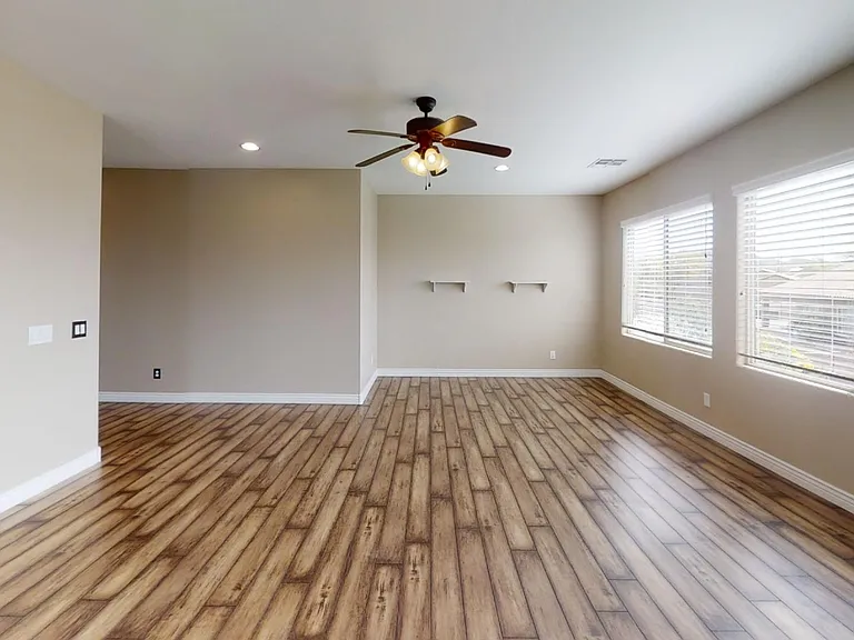 2267 E Tomahawk Dr — Photo 29