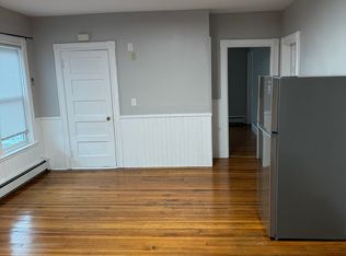 105 Cleveland St #3F, Pawtucket, RI 02860