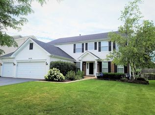 2430 Biltmore Cir, Aurora, IL 60503