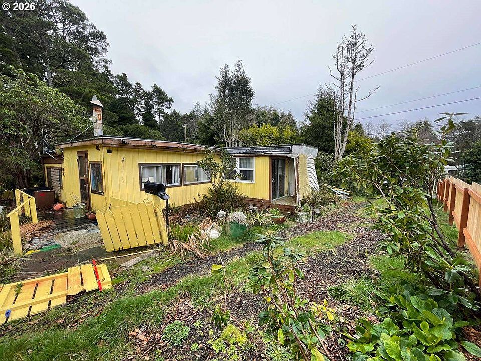 2nd image of 185 SE 118th St