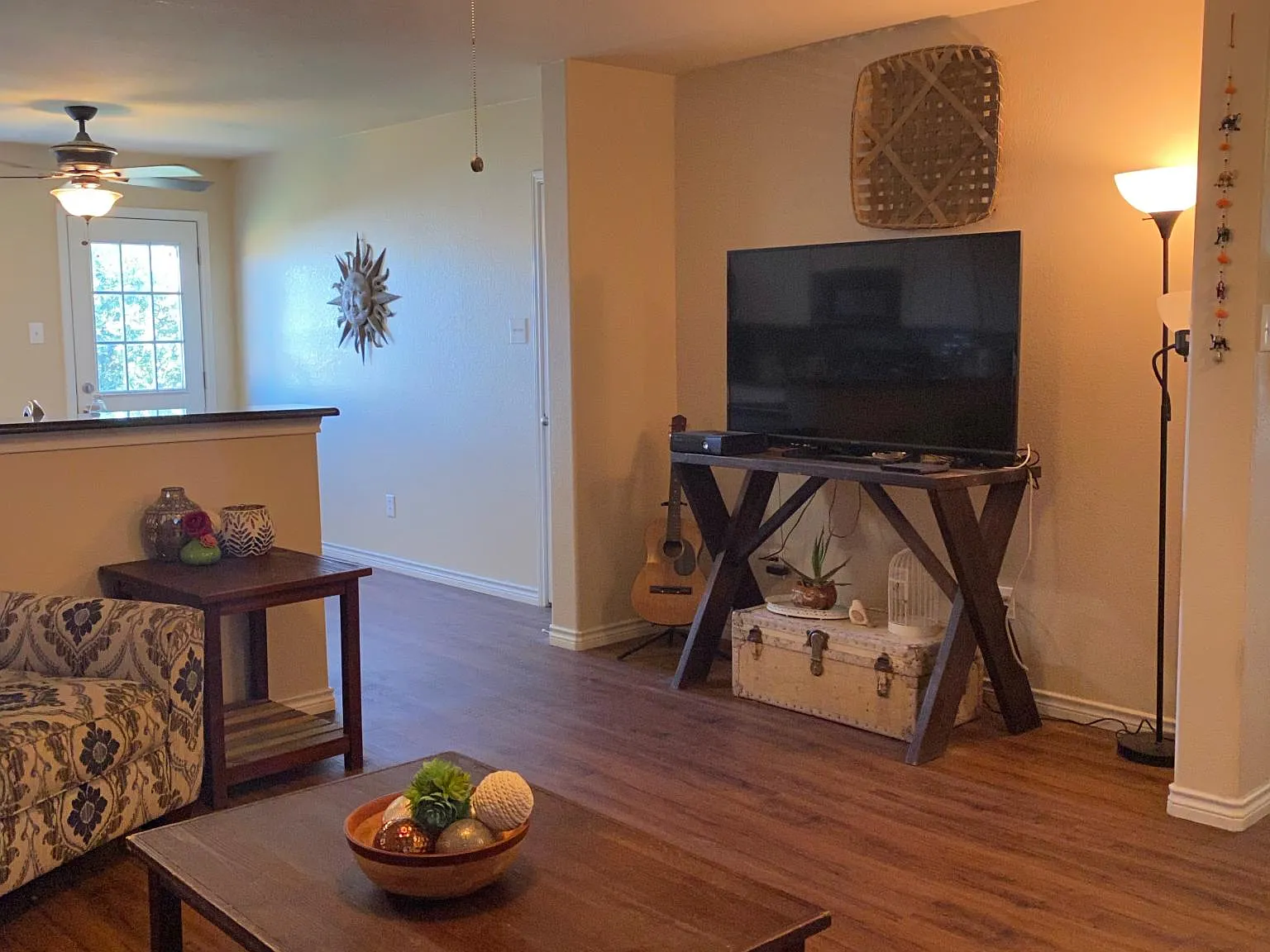 3 bed, 1434 sqft, $2,100 — Photo 3