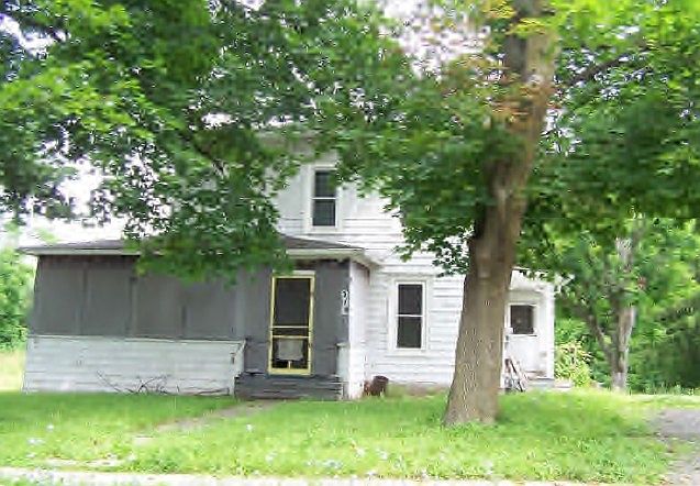 1st image of 314 E Elm St