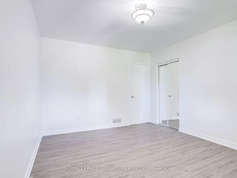 141 Oakmeadow Blvd #MAIN — Photo 24