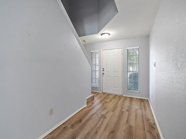 8413 Priest River Dr — Photo 16