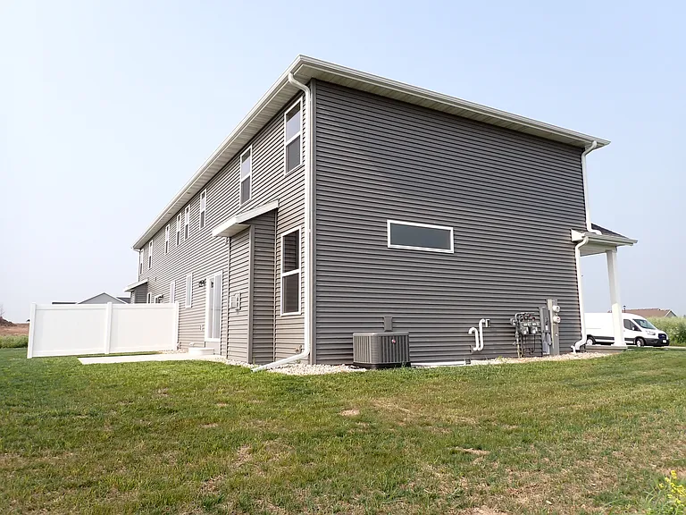 N989 S Magdalyn Ct #N989 — Photo 3