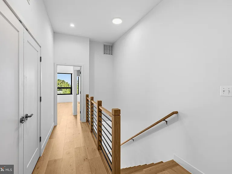2530 B Elvans Rd SE — Photo 36
