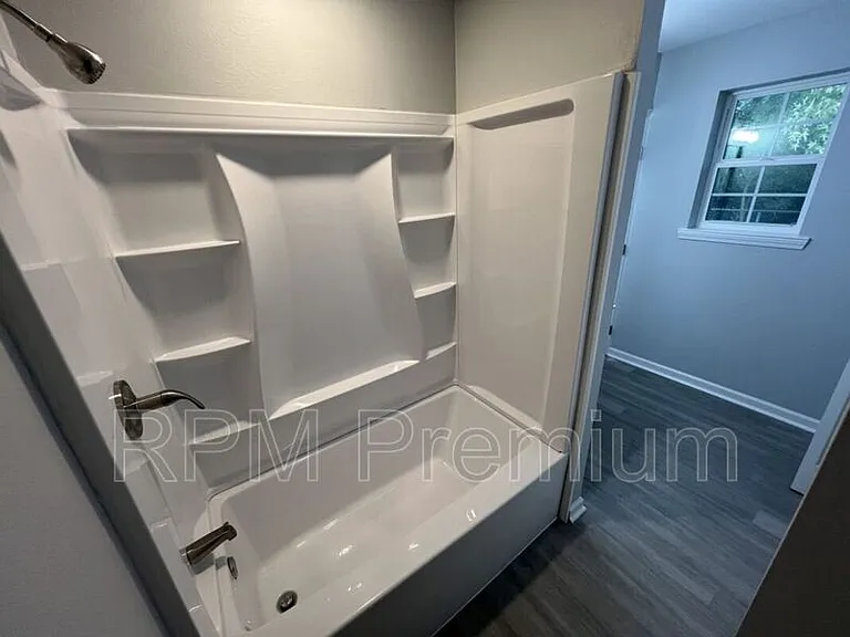 8803 Orleans Dr — Photo 15