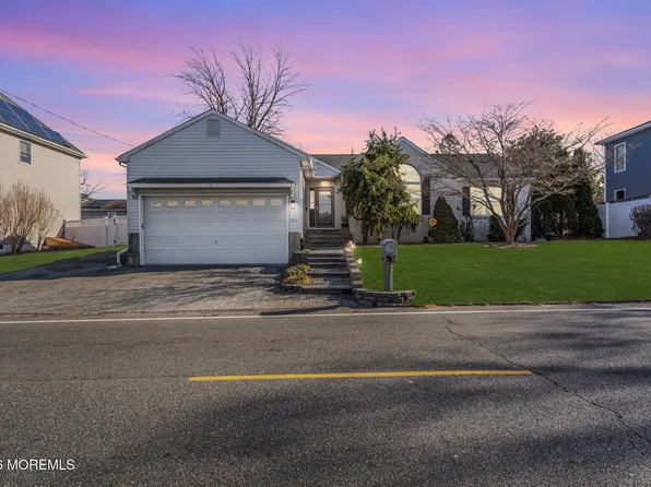 745 Surf Avenue, Beachwood, NJ 08722