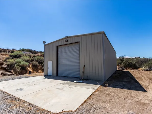 7170 Joshua Rd, Oak Hills, CA 92344
