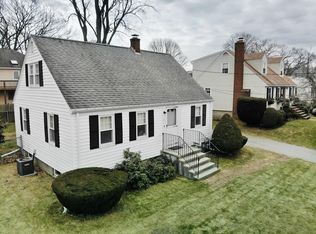61 Somerville Ave, Braintree, MA 02184