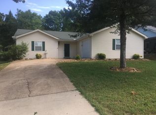 190 Eric Dr, Kirbyville, MO 65679