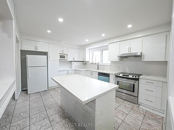 5th image of 812 Kennedy Rd