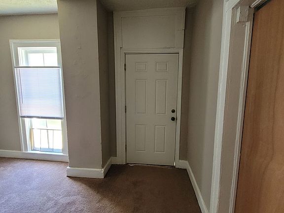 2nd image of 1822 Greenbush St #1824