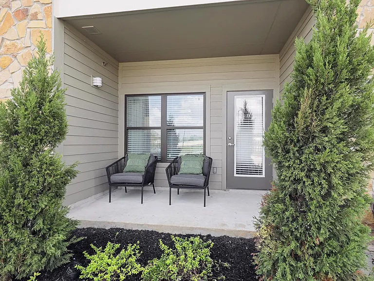 9123 Crescent Clover Dr — Photo 22