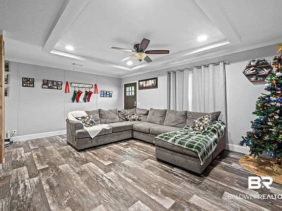 2nd image of 9382 Dolive St