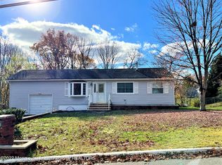 5 Locust Rd, Howell, NJ 07731
