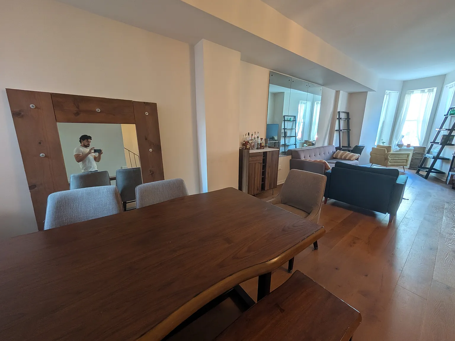 4 bed, 2.5 bath, 1802 sqft, $1,200 — Photo 3