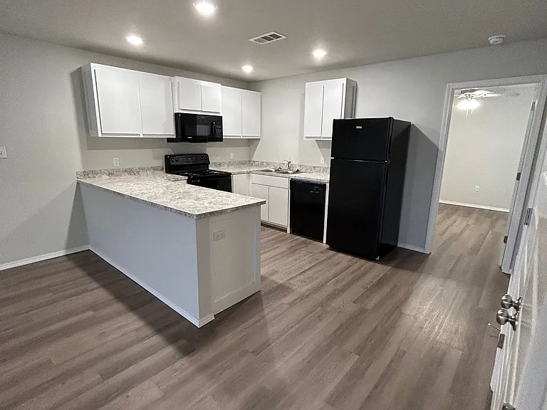 2215 Forrest Loop — Photo 30