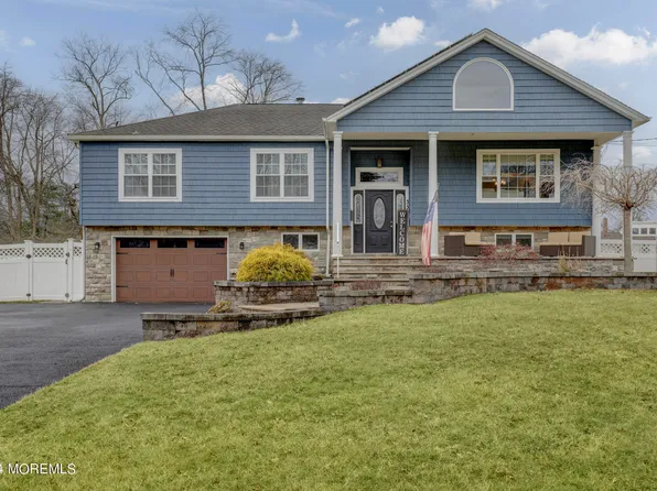 33 Winthrop Drive, Manalapan, NJ 07726