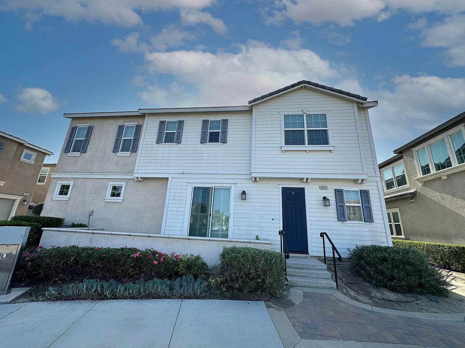 3 bed, 2.5 bath, 1544 sqft, $3,100 — Photo 1