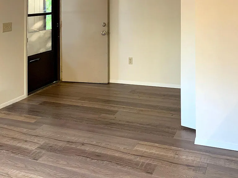 2310 Benton Ave — Photo 8